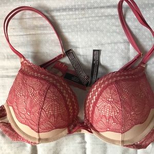 VS Bombshell push-up bra
